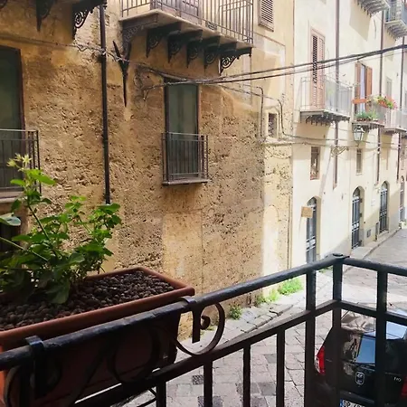 Al Piazza Marina Palermo