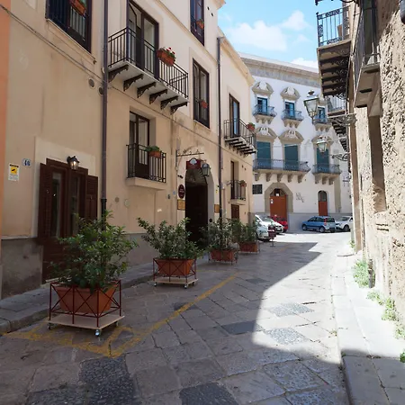 Al Piazza Marina 4*