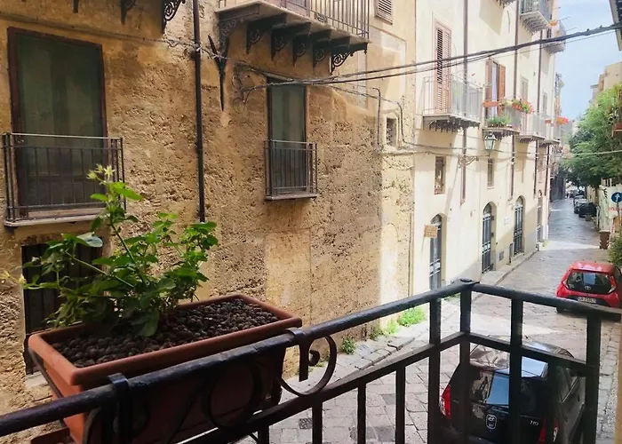 Al Piazza Marina Palermo